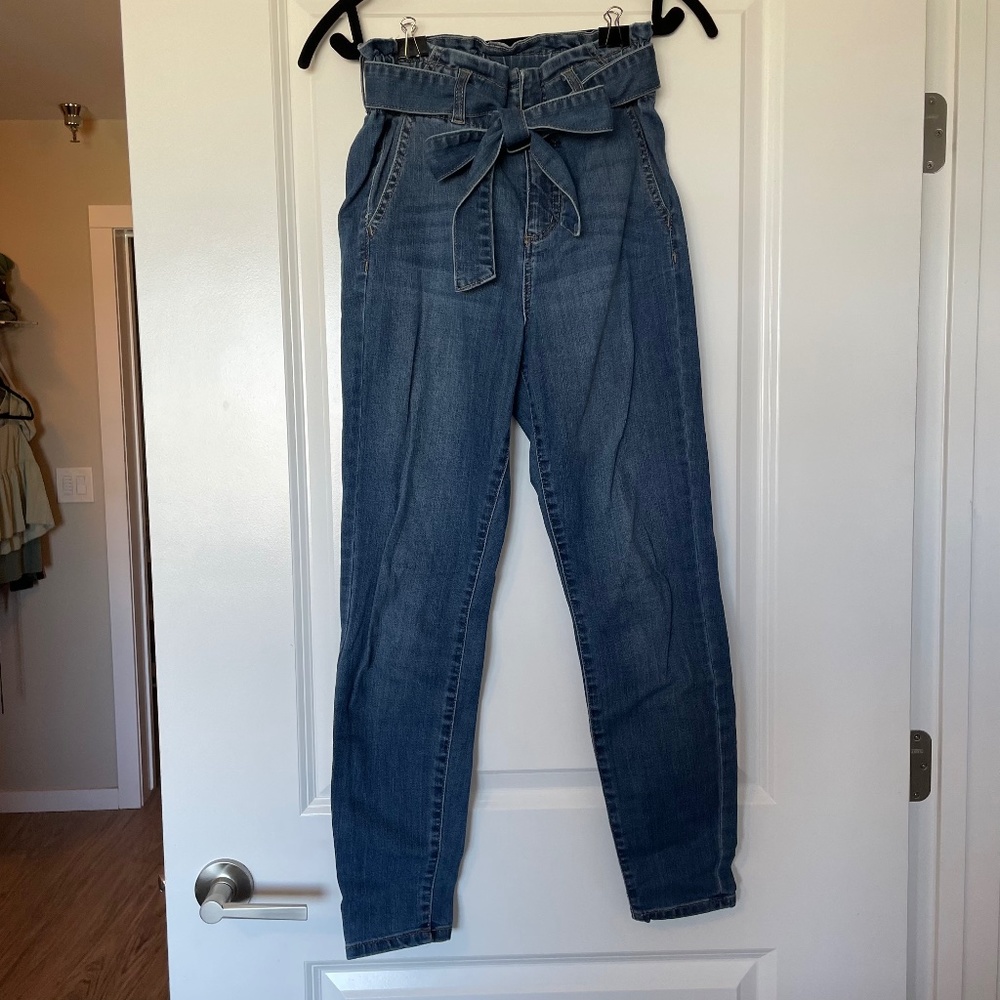 Dynamite High-Waisted Paperbag Skinny Jeans in Medium Blue